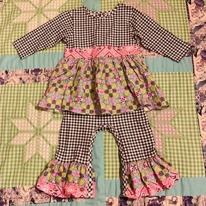 *RicRac & Ruffles* gorgeous romper 😍